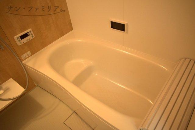 バス・シャワールーム　同一物件別部屋写真