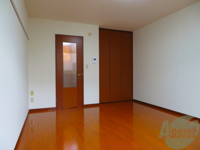 その他部屋・スペース　１０帖の洋室を別角度から見てみました～。