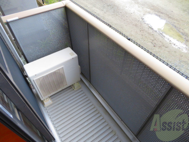 バルコニー　南向きのバルコニーは陽当たり良好ですね～。