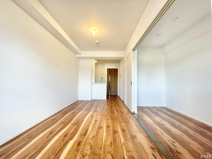 居室・リビング　※別のお部屋の写真です。