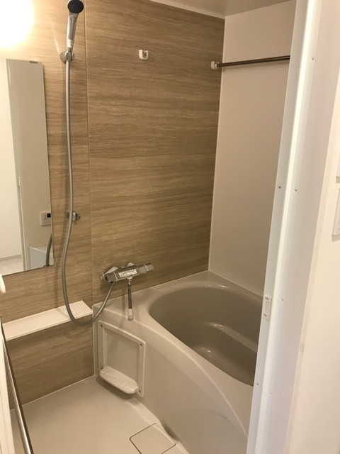 バス・シャワールーム