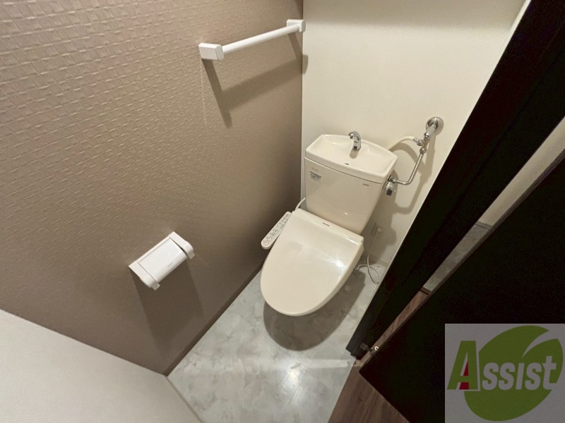 トイレ　トイレです。ウォシュレット付を探している方、おすすめです。