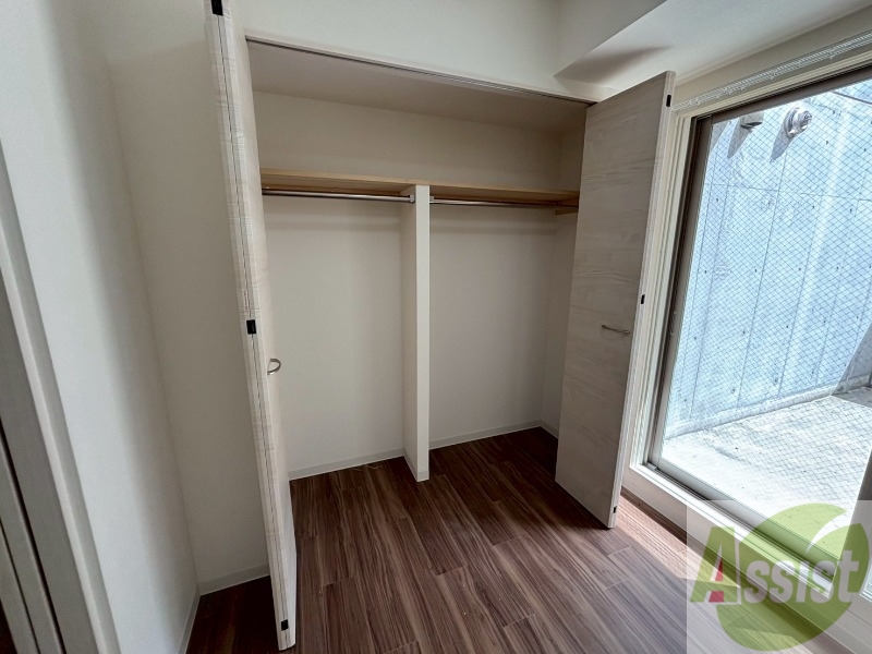 収納　寝室の収納です。部屋がすっきり片付きます。