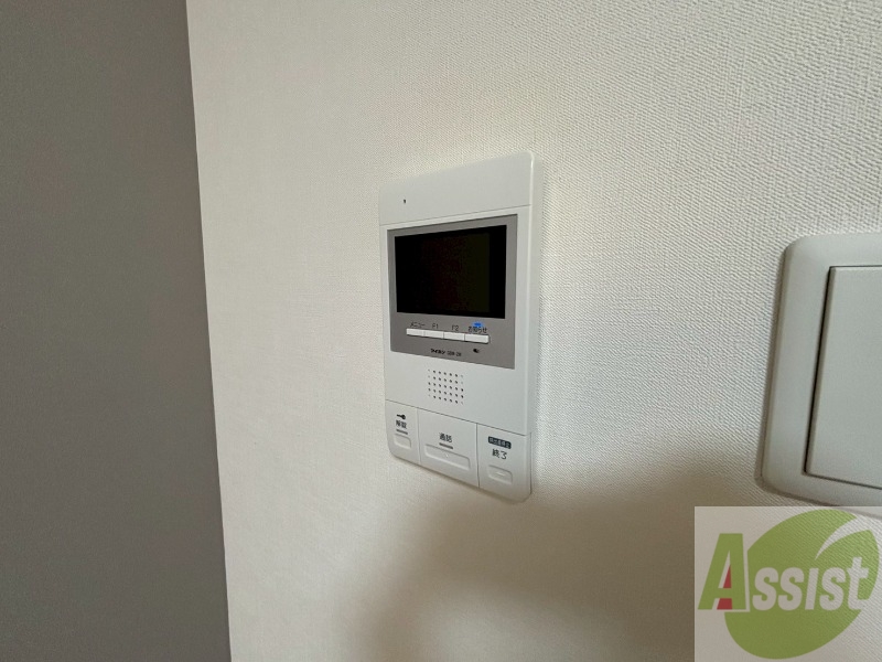 セキュリティ　ＴＶモニター付インターホンです。来客者の顔が見えるので安心！