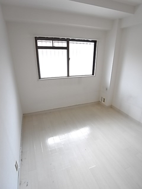 その他部屋・スペース　使い勝手のいい寝室です