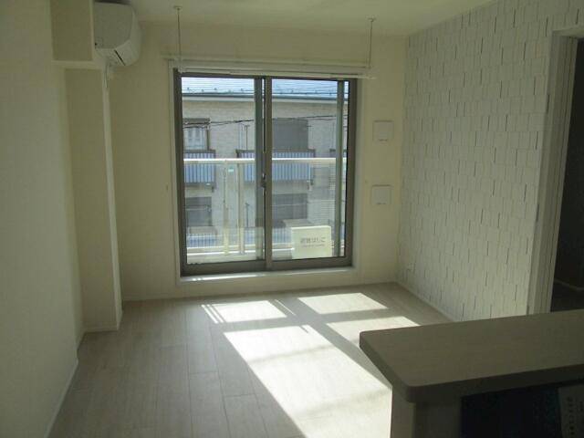 居室・リビング　エアコン付き