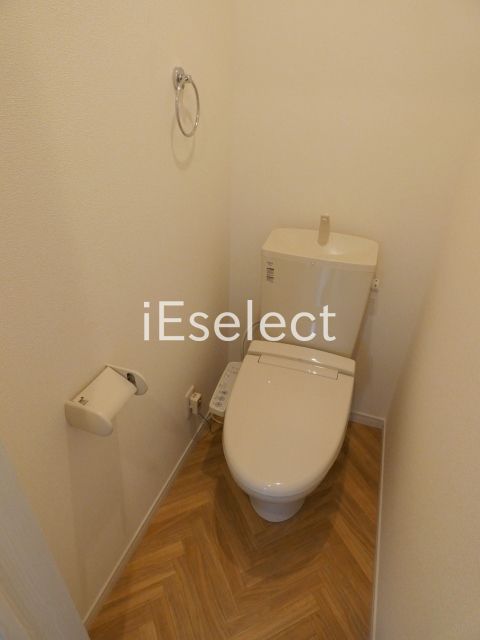 トイレ　洗浄機能付き♪