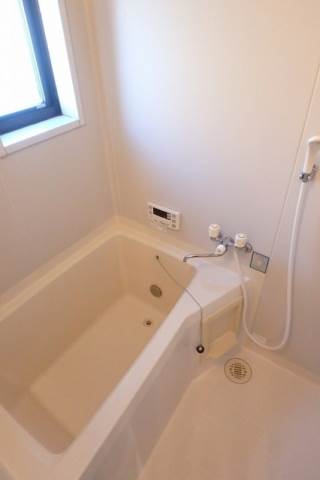 バス・シャワールーム　別号室イメージ