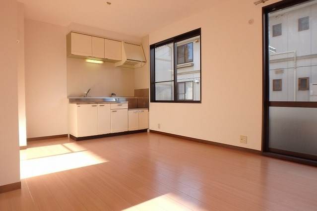 居室・リビング　別号室イメージ