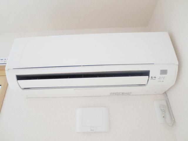 その他　★エアコン★