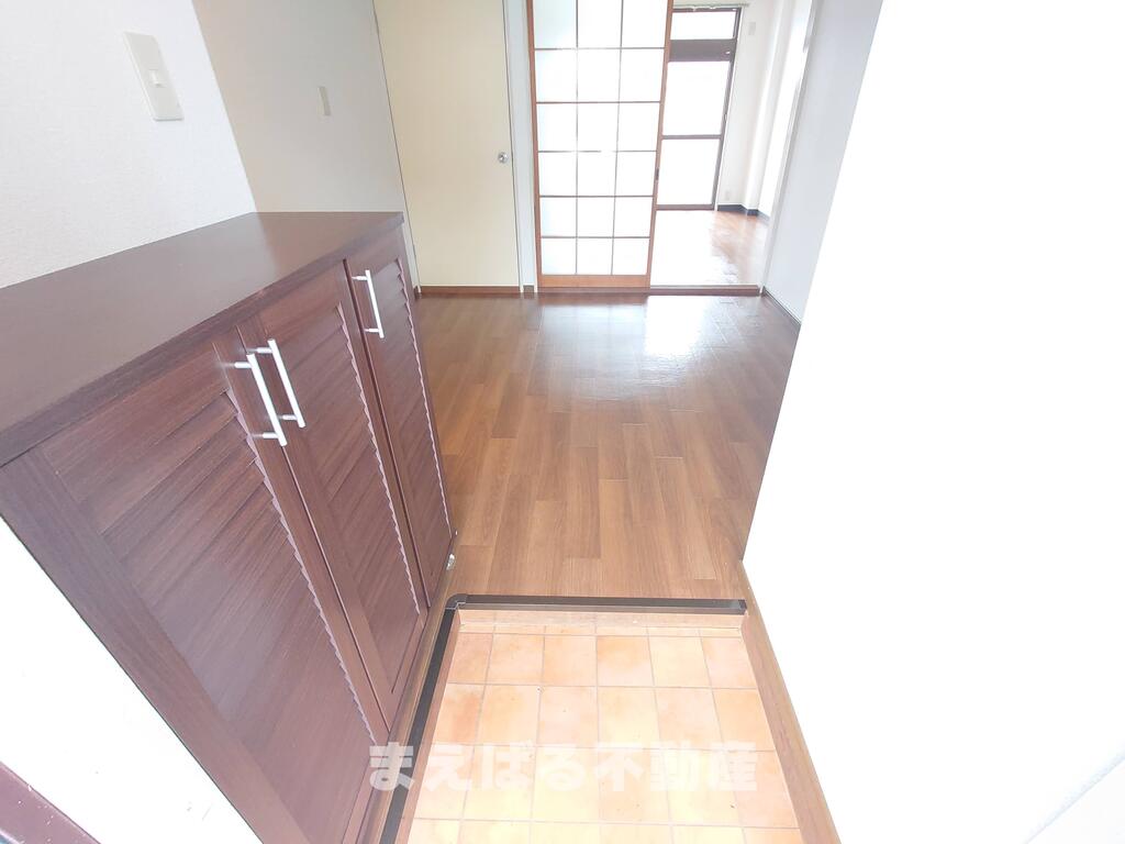 玄関　シューズボックス