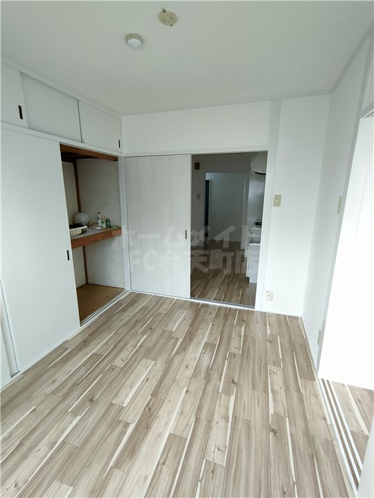 居室・リビング　ゆったり過ごせる居間です