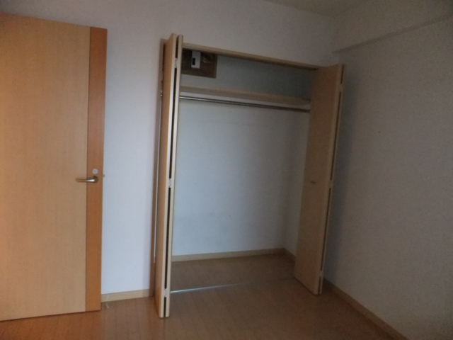収納　収納　同タイプのお部屋写真を使用しております