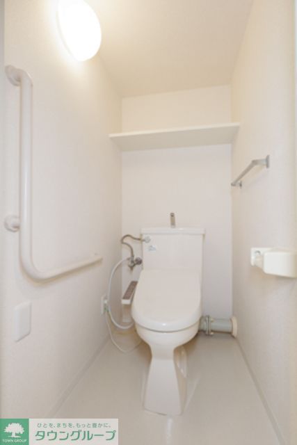 トイレ　※写真は同タイプ住戸です。