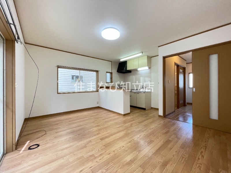 居室・リビング　同型別部屋写真