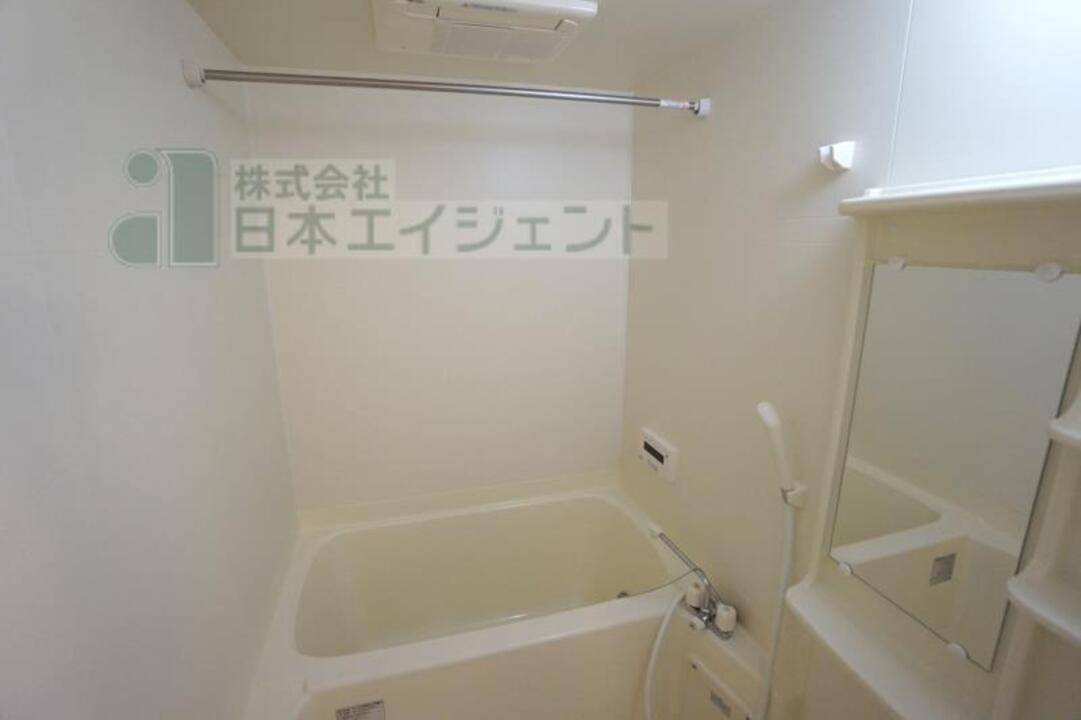 バス・シャワールーム　浴室