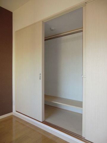 収納　奥行きのあるクローゼット
