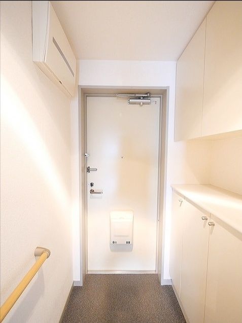 玄関　※他号室参考写真※