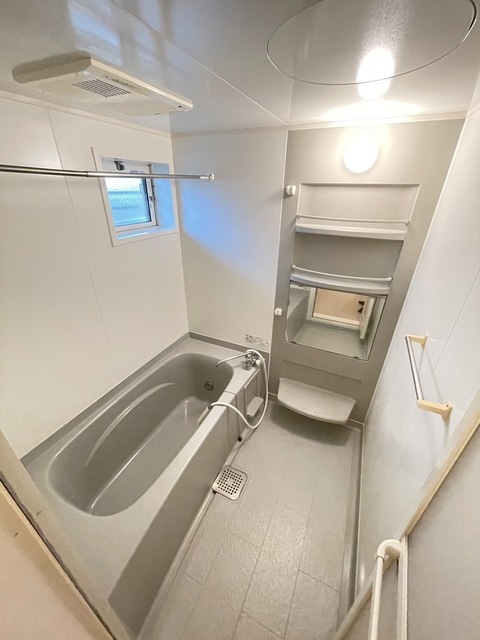 バス・シャワールーム　別部屋参考写真です