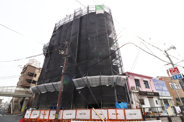 建物外観　建築中