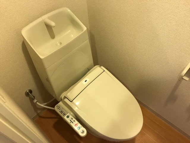 トイレ　シャワー付きトイレ