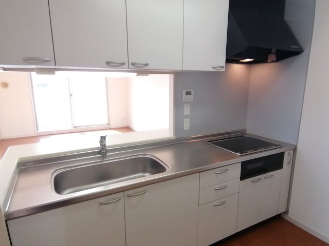 キッチン　※別の1号室になります。
