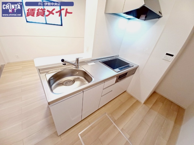 キッチン　同型参考写真です