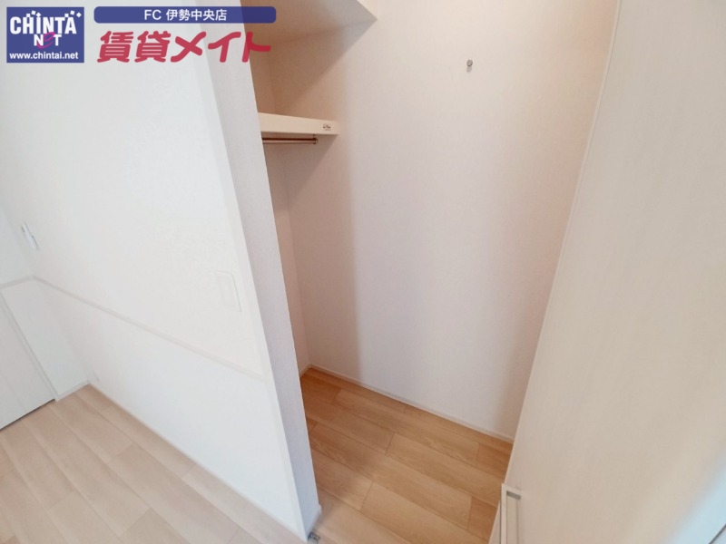 収納　同型参考写真です