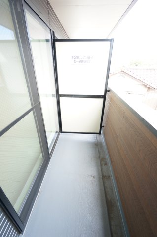 バルコニー　水曜日、営業時間外もご相談ください！