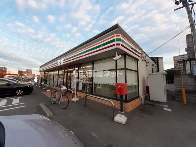 コンビニ　セブンイレブン 鳥栖大正町店（コンビニ）まで562m