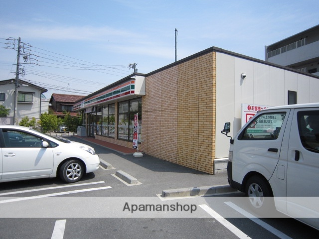 コンビニ　セブンイレブン（コンビニ）まで82m
