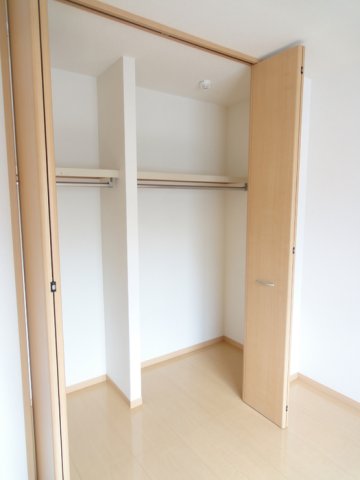 収納　北洋室クローゼット