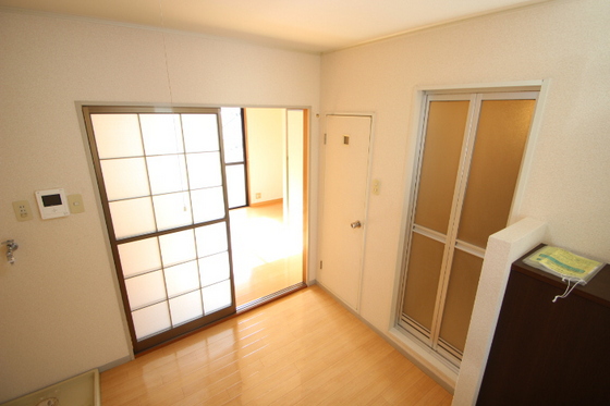 居室・リビング　※別部屋の写真です