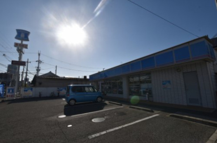 コンビニ　ローソン 泉大津春日町店（コンビニ）まで260m