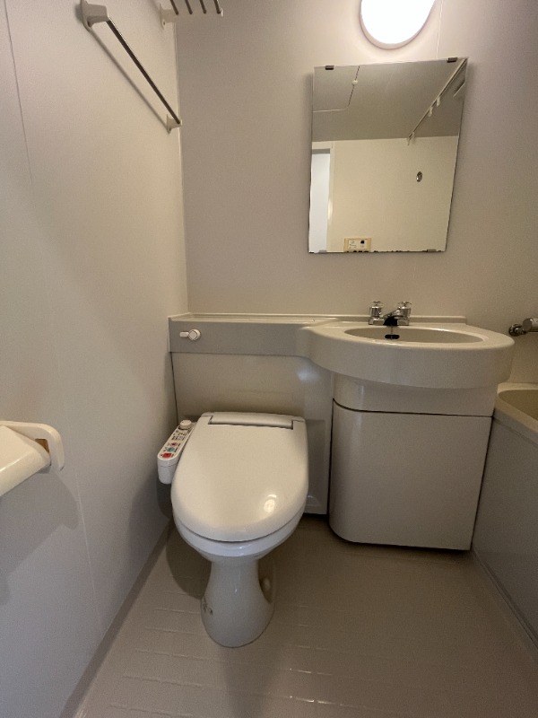 トイレ　※他部屋参考写真
