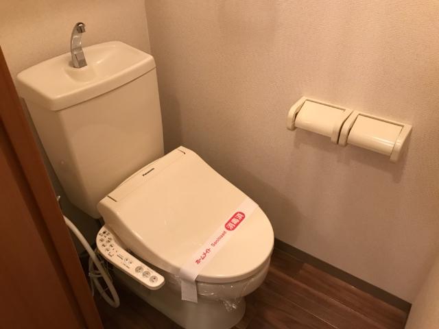トイレ　シャワー付トイレ