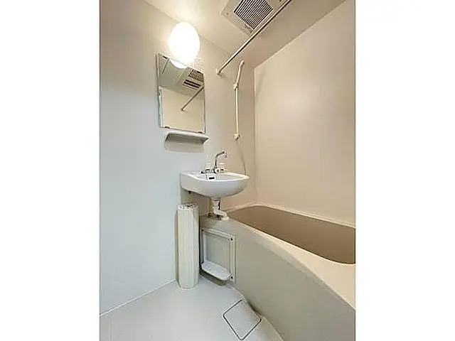 バス・シャワールーム　※同タイプ参考写真