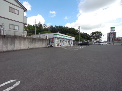 コンビニ　ファミリーマート 東海加木屋町店（コンビニ）まで808m
