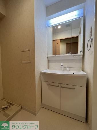 洗面設備　602号室の室内写真になります