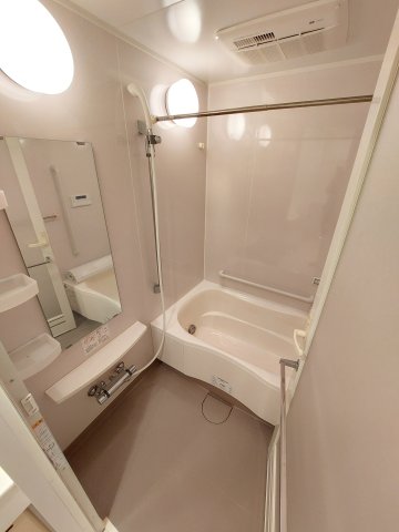 バス・シャワールーム　別部屋参考写真です