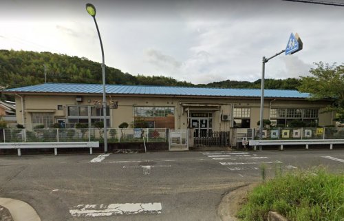 幼稚園・保育園　岡崎保育園（幼稚園・保育園）まで581m