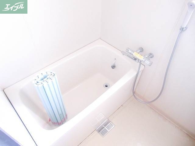 バス・シャワールーム　別のお部屋の写真です。実際とは異なります。