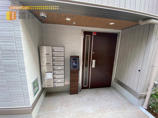 エントランス　安心のオートロック付
