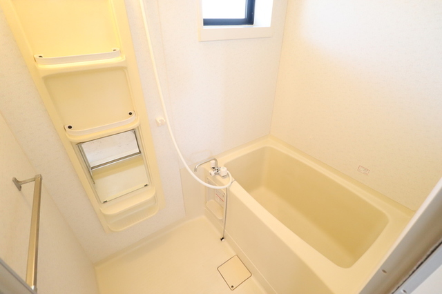 バス・シャワールーム　※写真は同タイプ別部屋のものです。