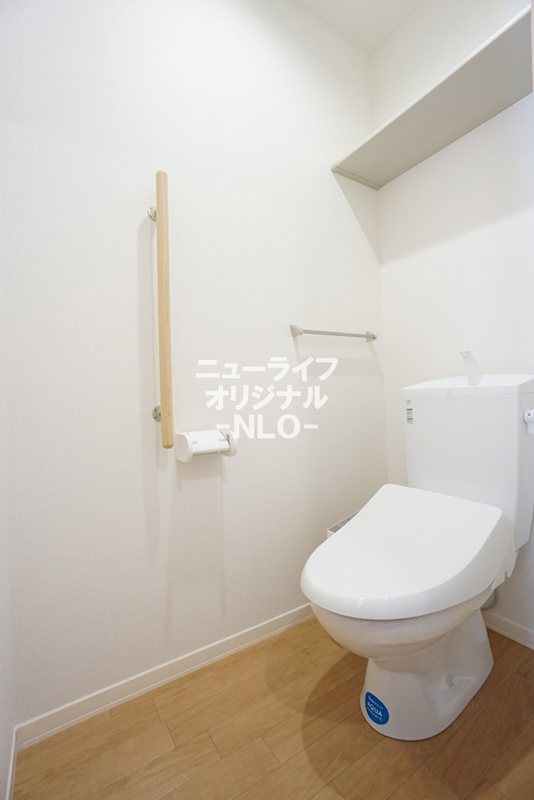 トイレ　洗浄力と快適さを兼ね備えた温水洗浄便座付き☆