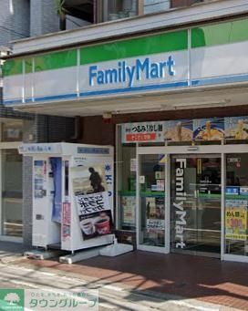 コンビニ　ファミリーマート久地店（コンビニ）まで500m