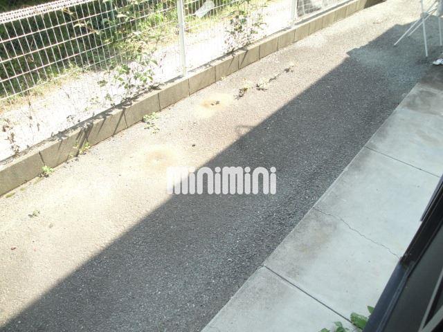 バルコニー　洗濯物はこちらへ