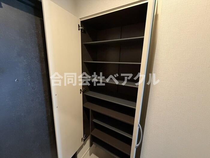 玄関　落ち着いた玄関です
