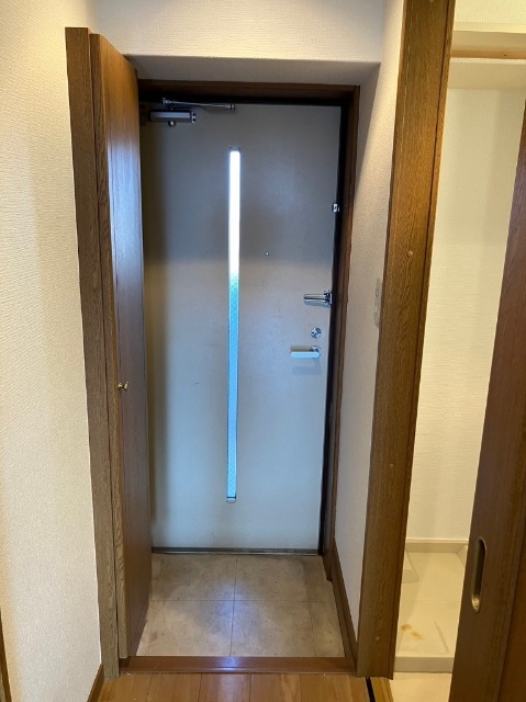 玄関　別部屋写真