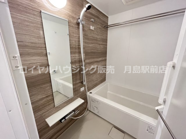 バス・シャワールーム　※別部屋参考写真
